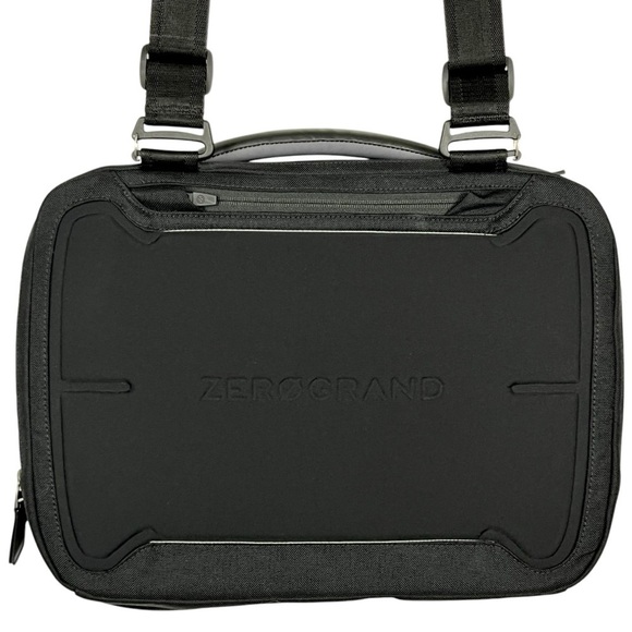 Cole Haan Zerogrand Men’s Black Attaché Laptop Bag Holds a 14” Laptop LIKE NEW!! - Picture 3 of 16